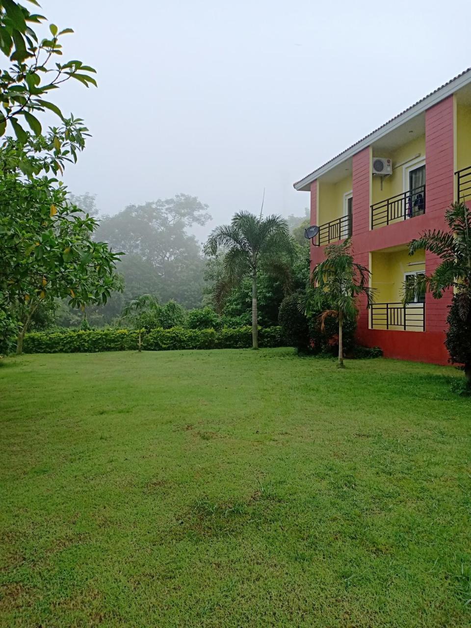 Greenfield Residence Prachinburi Eksteriør bilde